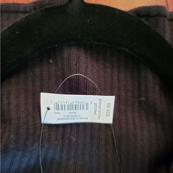 NWT Banana Republic Poncho - Super cozy  - Picture 3 of 4